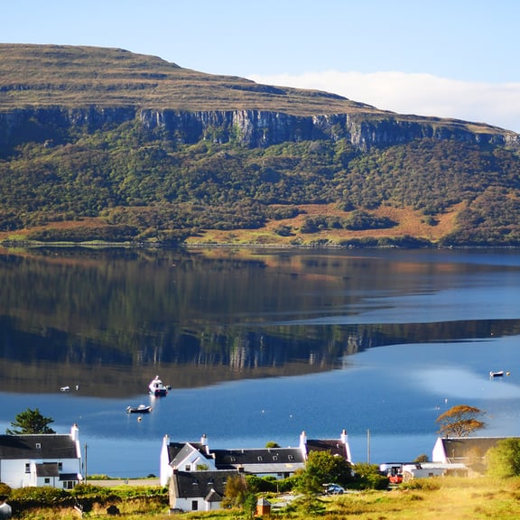 Waternish_Leslie-1800x1800
