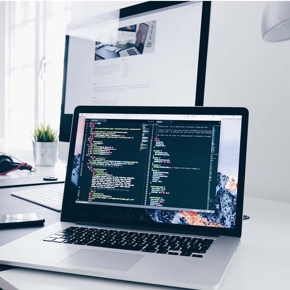 Laptop With Website Code 
